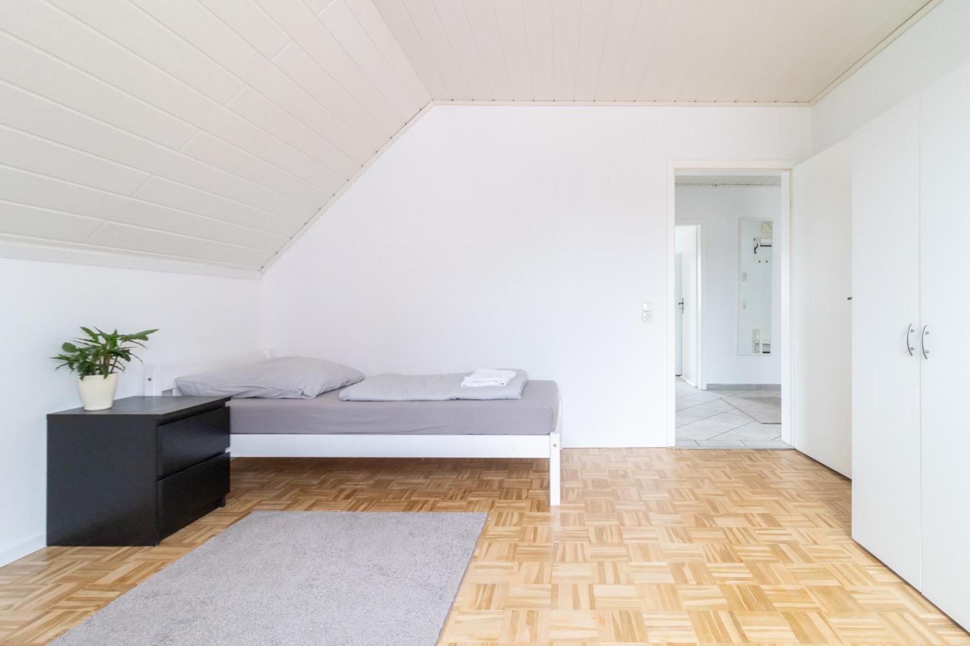 Ferienwohnung/Messewohnung Keulen Buitenkant foto